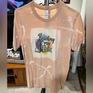 🐶 2/$15, 3/$20 Peach teacher tee